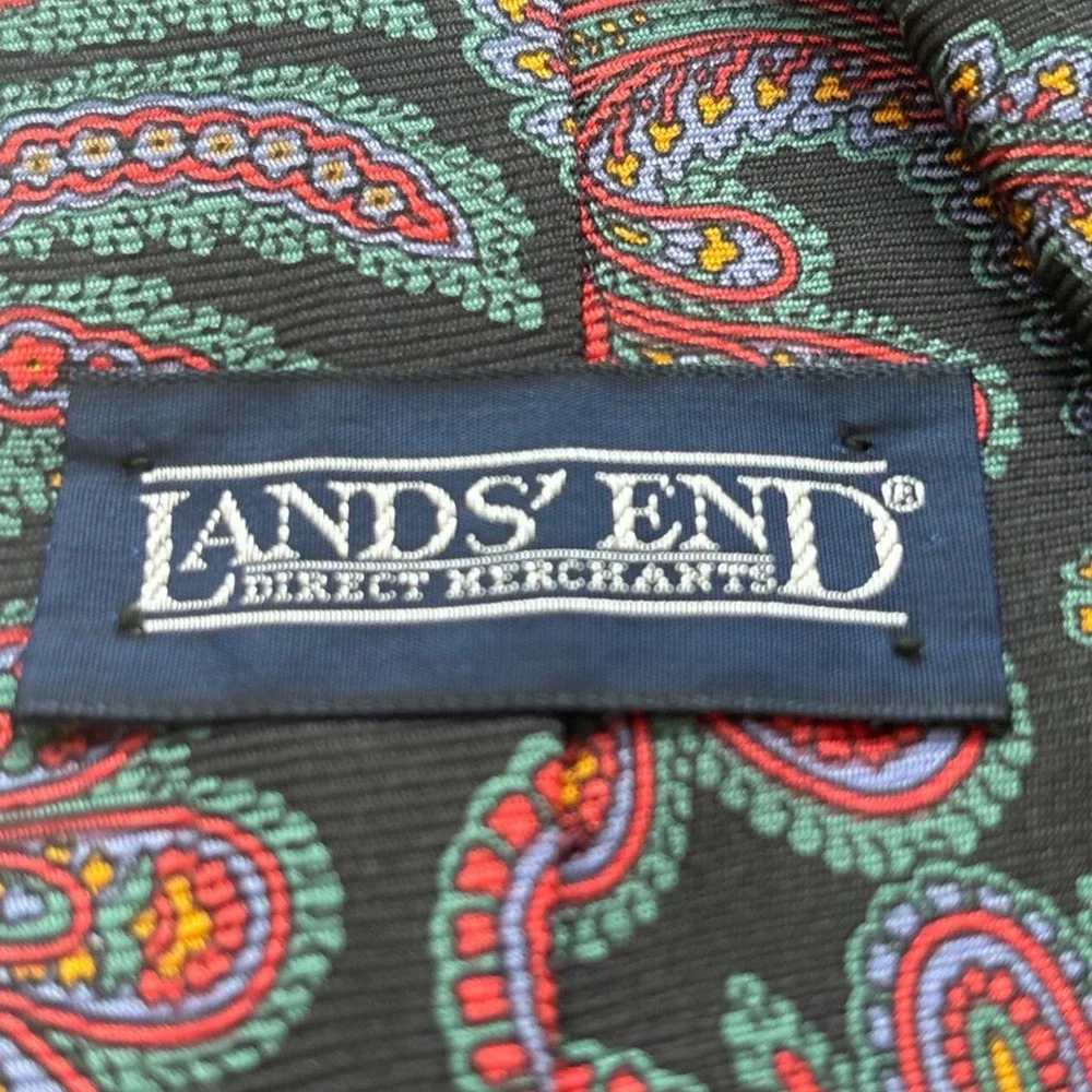 Lands End Paisley Tie Black Red Green Silk USA VTG Classic Preppy Old Money